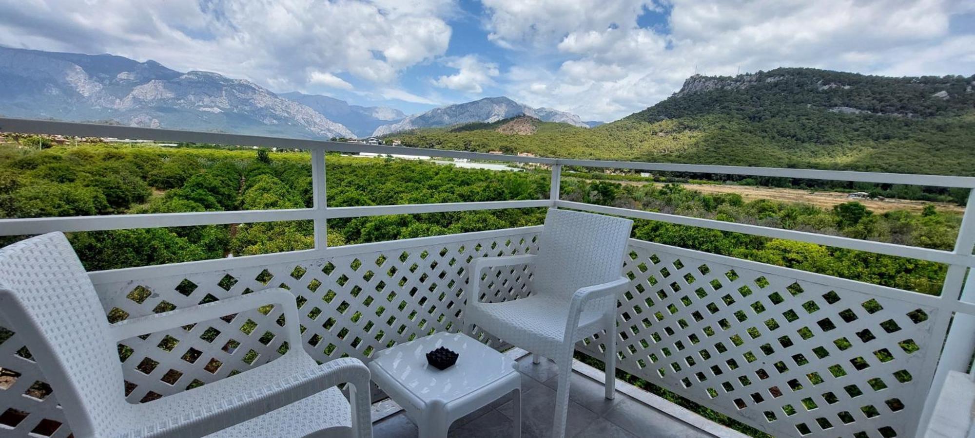 Uk Hotel Kiris Анталия Екстериор снимка