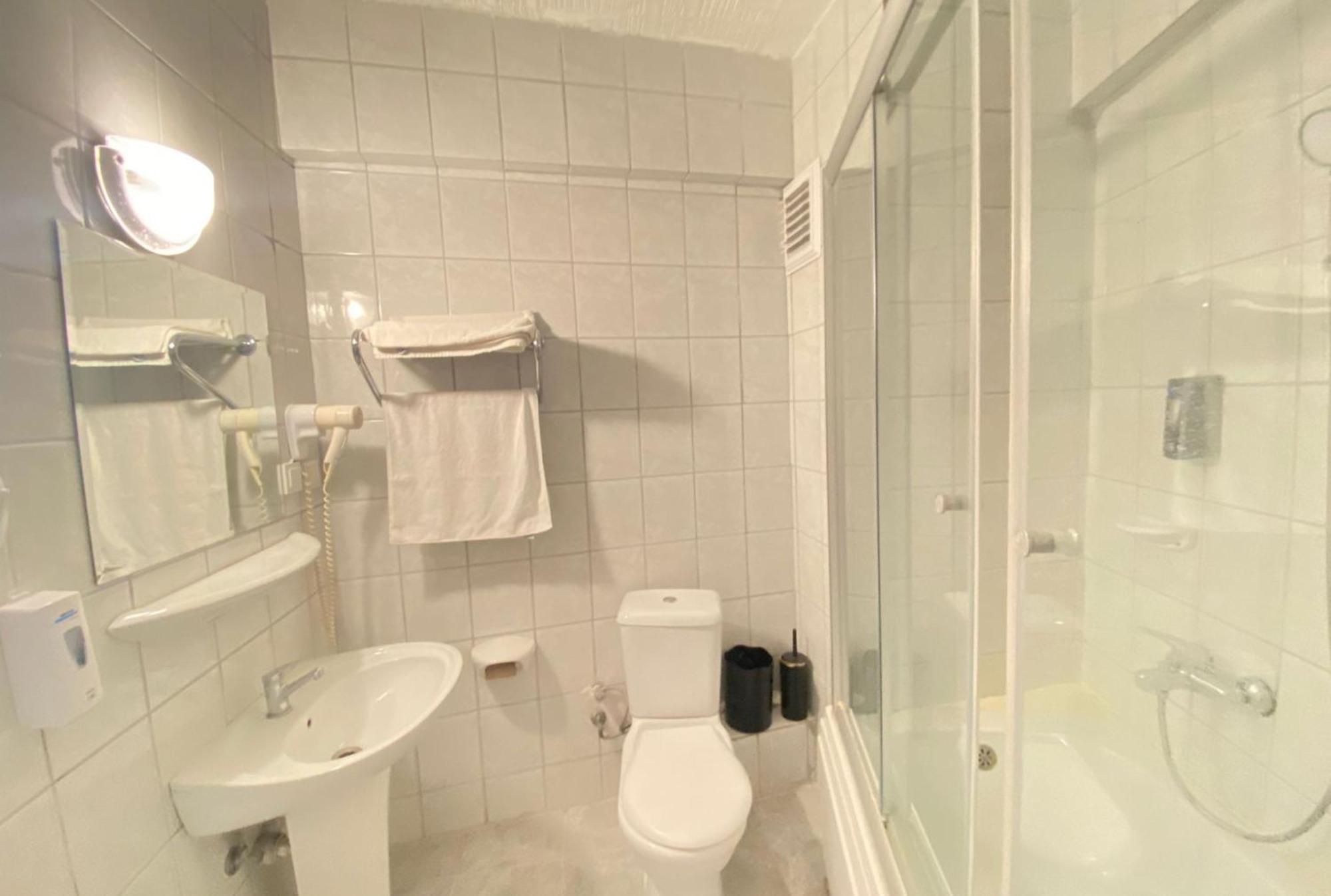 Uk Hotel Kiris Анталия Стая снимка